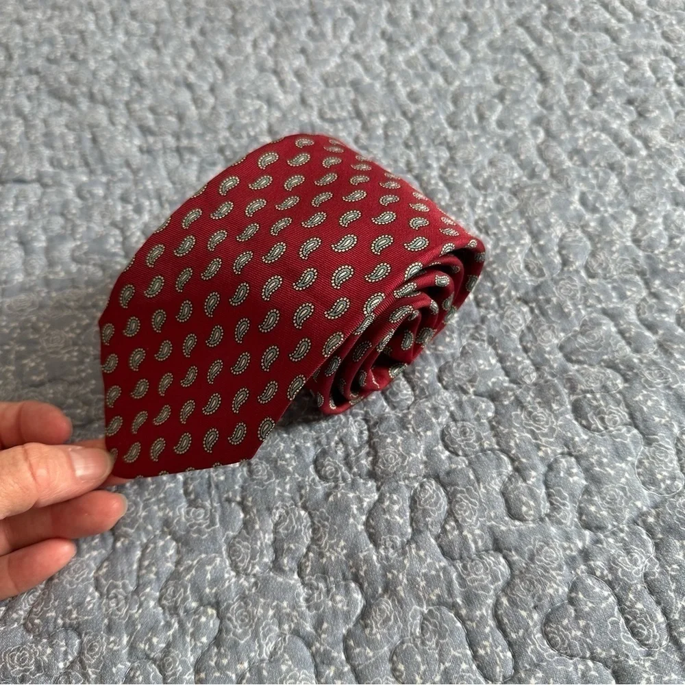 Brooks Brothers Makers Tie Vintage Red Gray Cream 57” x 3”